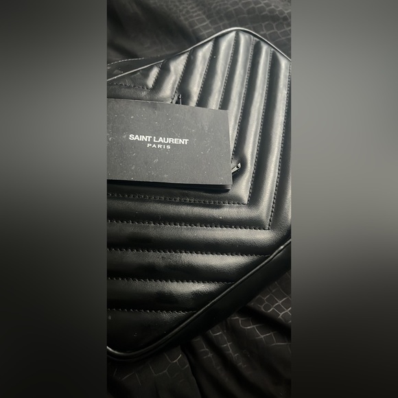 YSL bag in good condition only used 4 times. Price Negotiable - Picture 6 of 7